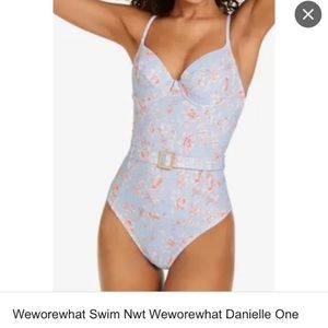 New WEWOREWHAT DANIELLE ONE PIECE FLORAL BLUE SIZE M